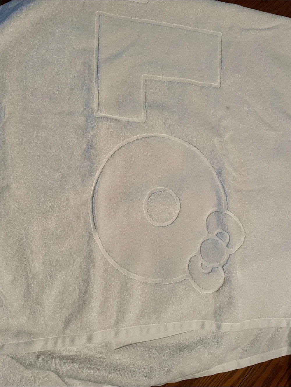 Hello kitty bath towel